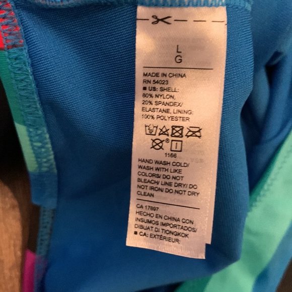 BRAND NEW; NEVER WORN one piece multi-colored Large swimsuit from Old Navy. - Picture 7 of 8